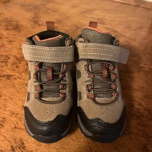 Toddler hiking boots